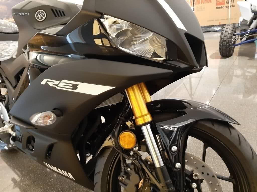Yamaha R3 ABS 2021