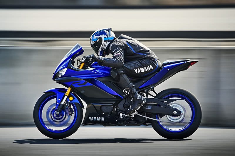 Yamaha R-3 2021