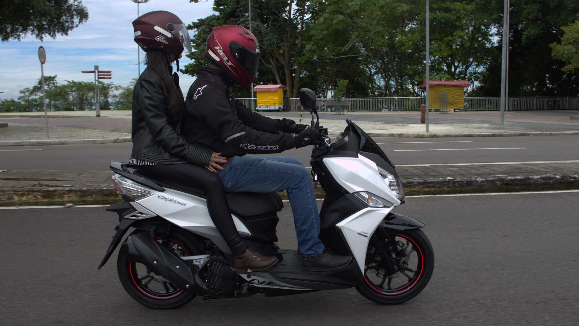 nova scooter da Dafra
