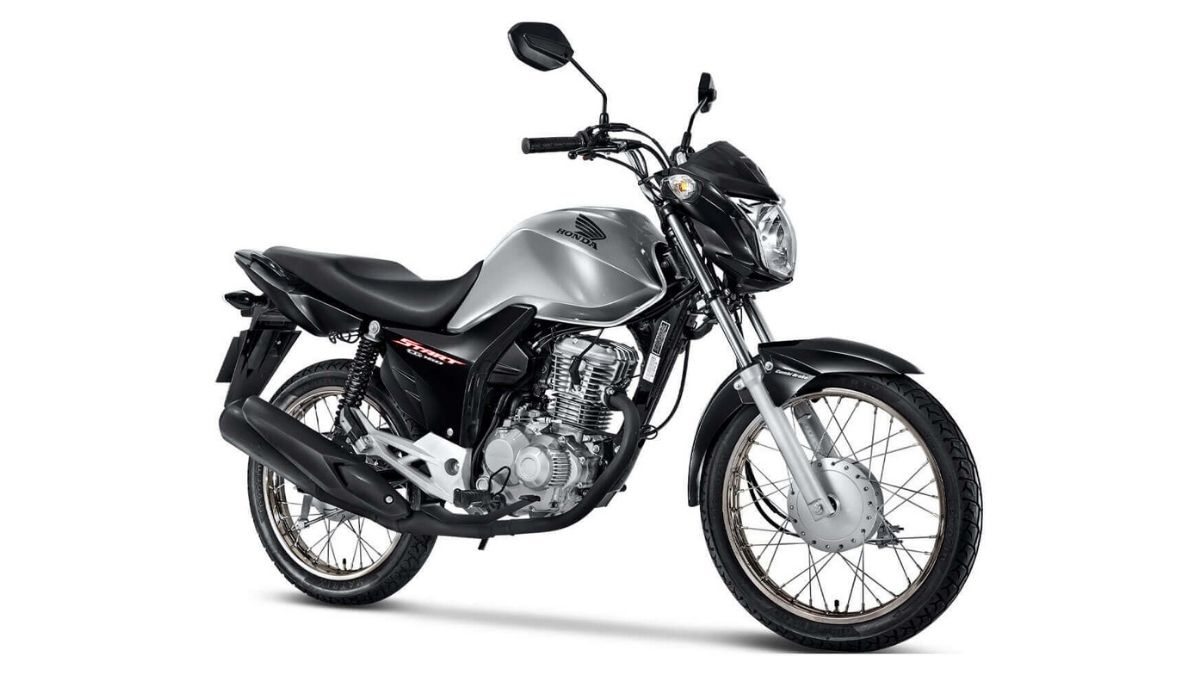 VIsão completa da motocicleta Honda CG 160 2023 na cor prata